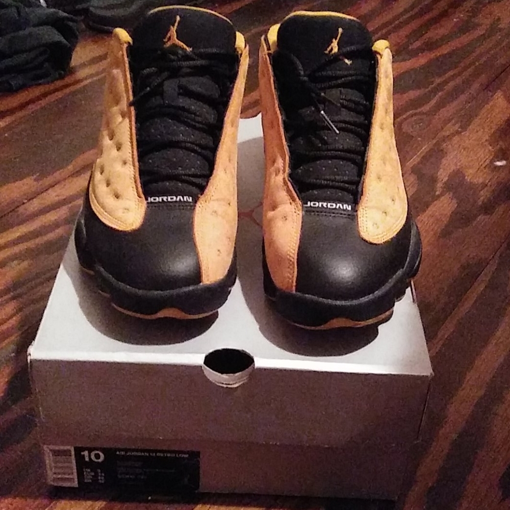 Air jordan 13 retro low